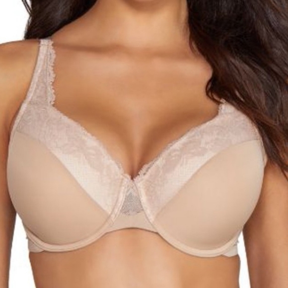 Olga Other - Set of 2 Olga full figure cloud 9 bras in size 40D